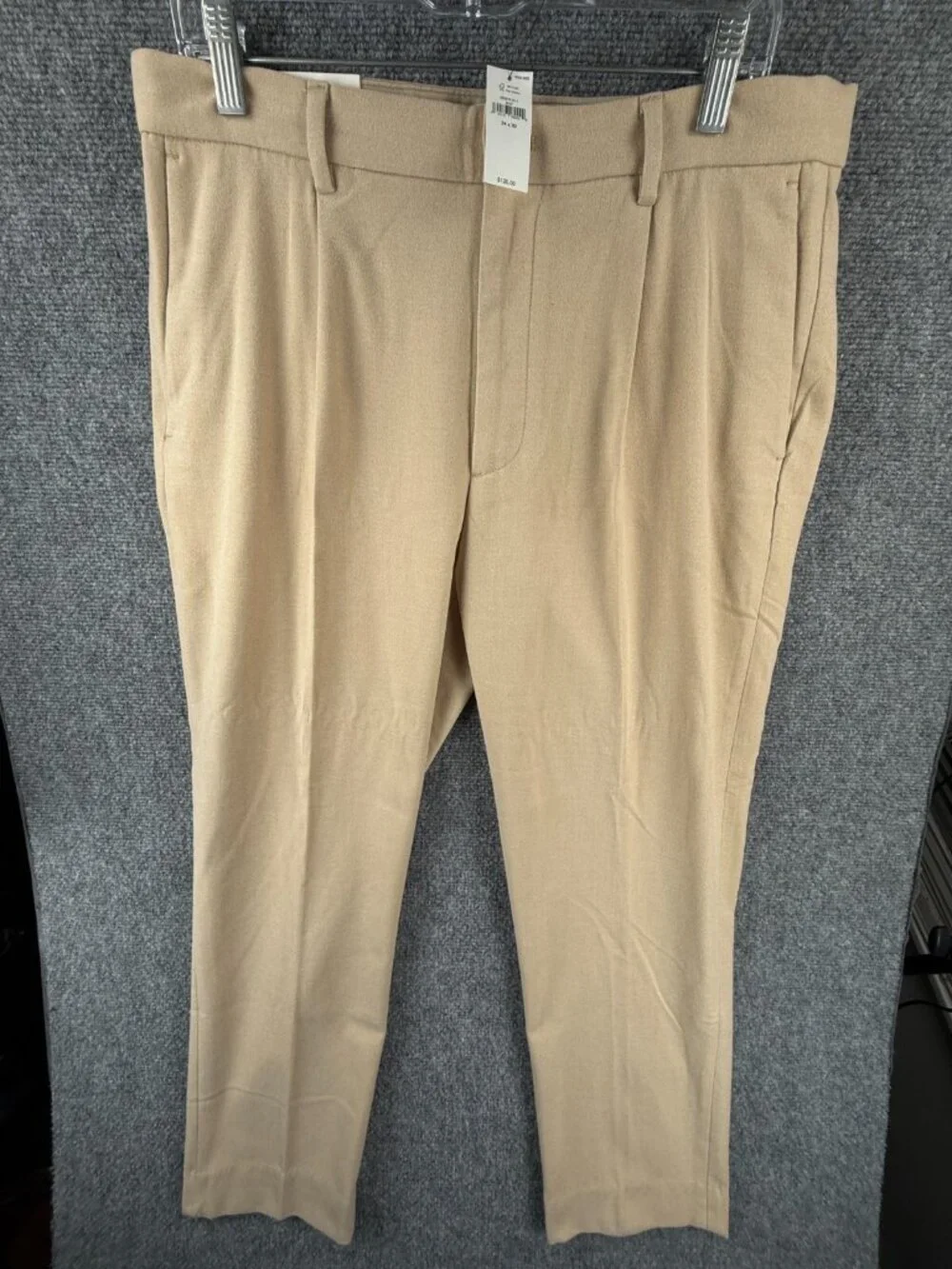 NWT Banana Republic Brushed Pleated Pant Men 34x30 Tapered Leg Relaxed Fit